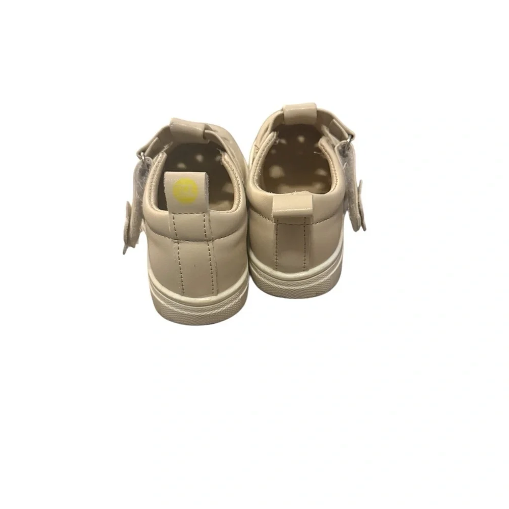 Charming Cream Kids Dress Shoes with Flower Accent